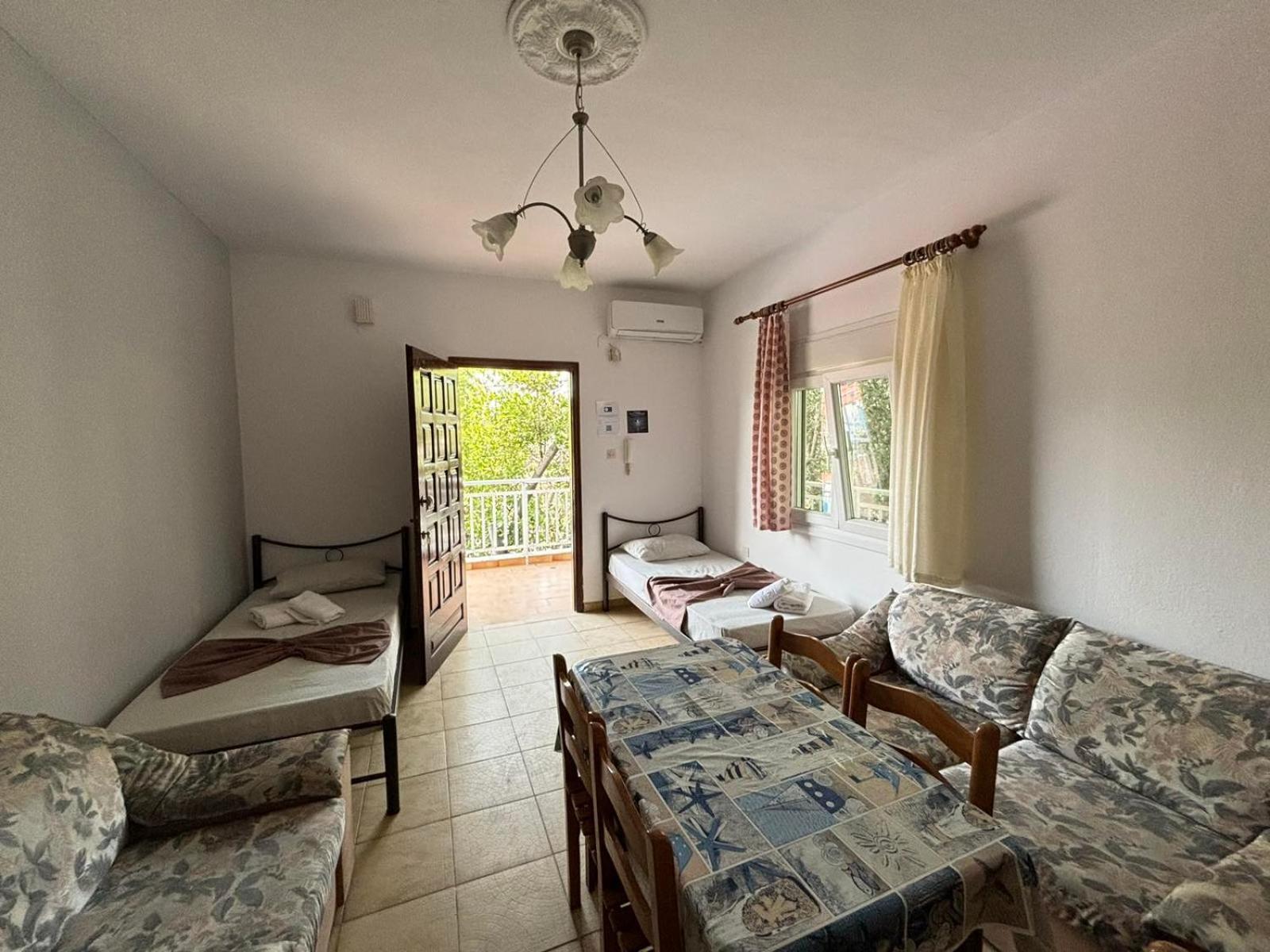 Island Apartments Vrasná Kültér fotó